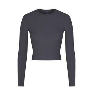 SKIMS LONG SLEEVE CROP TOP